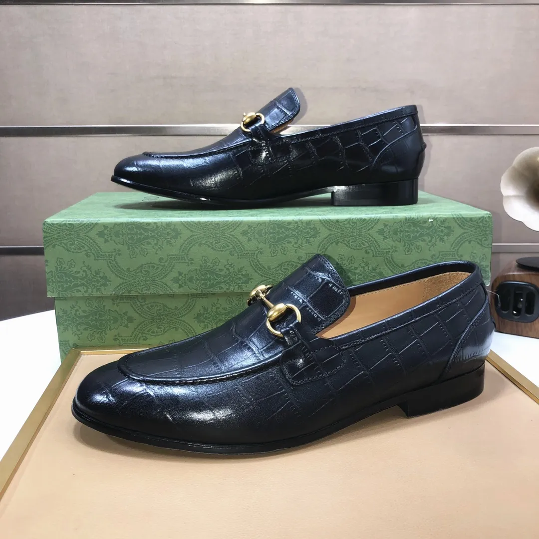 Men's shoes 💰580💰[GUCCI—Gucci] The latest high-end version of Gucci. Official website new model. Available at the same time at counters, the uppers are made of original cowhide imported from Italy/matched with the original special material splicing design concept; "highlight, high-end, grade, extravagance" and exquisite workmanship (original mesh fabric) sole: original factory special outsole size (38-45) (custom-made 45 non-returnable)